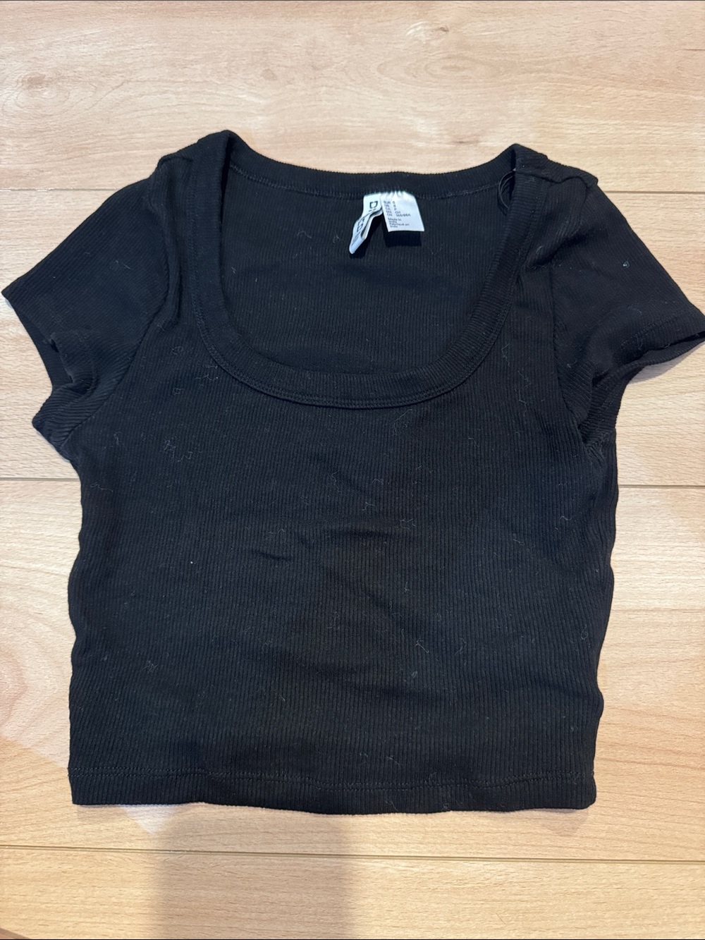 H&M Black Ribbed Scoop Crop Top